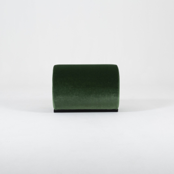 Place Petits Peres Pouffe